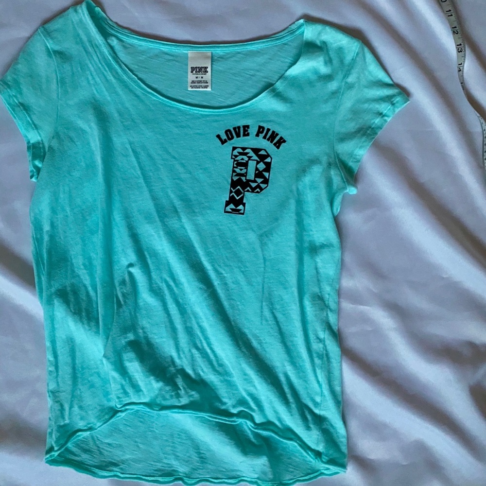 VS PINK TEE